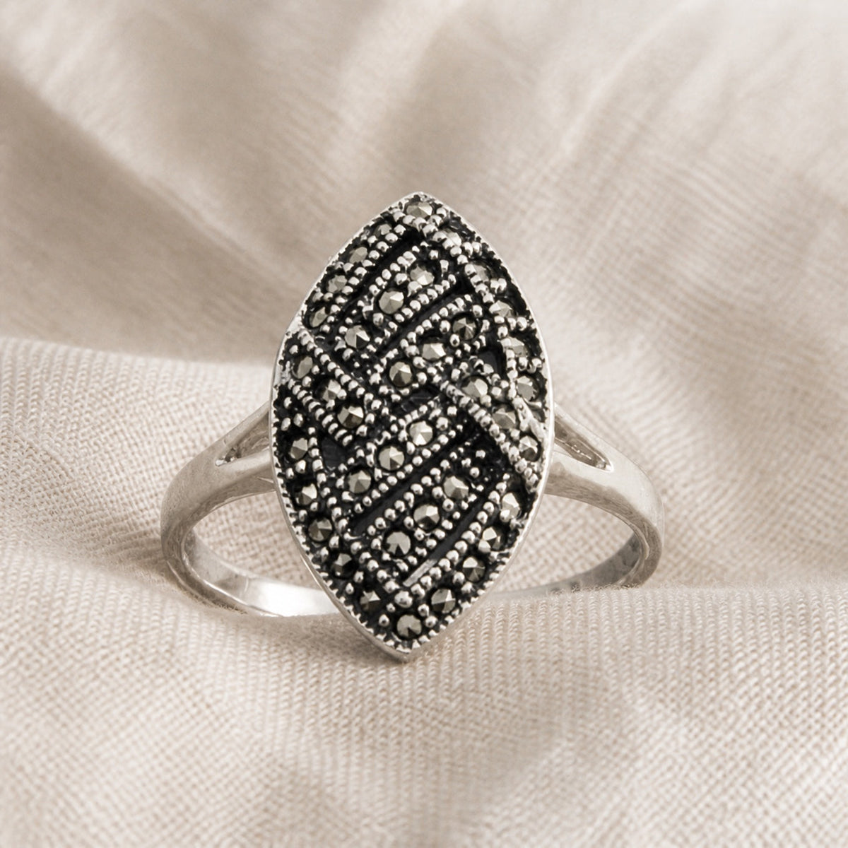 VINTAGE SILVER OVAL RING | SILVER