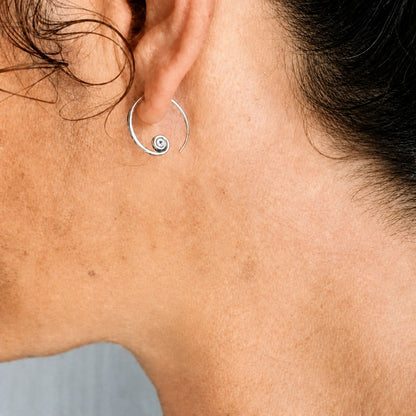 SPIRAL HOOP MINIMALIST EARRINGS | WHITE K
