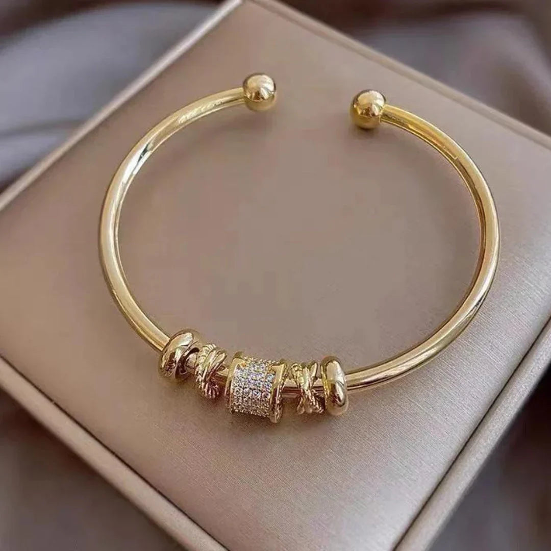 ADJUSTABLE CHARM BRACELET | GOLD