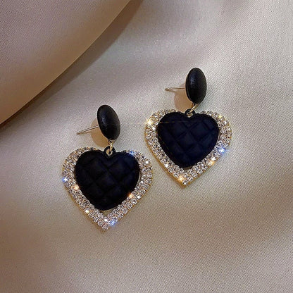 HEART-SHAPED EARRINGS | BLACK GOLD