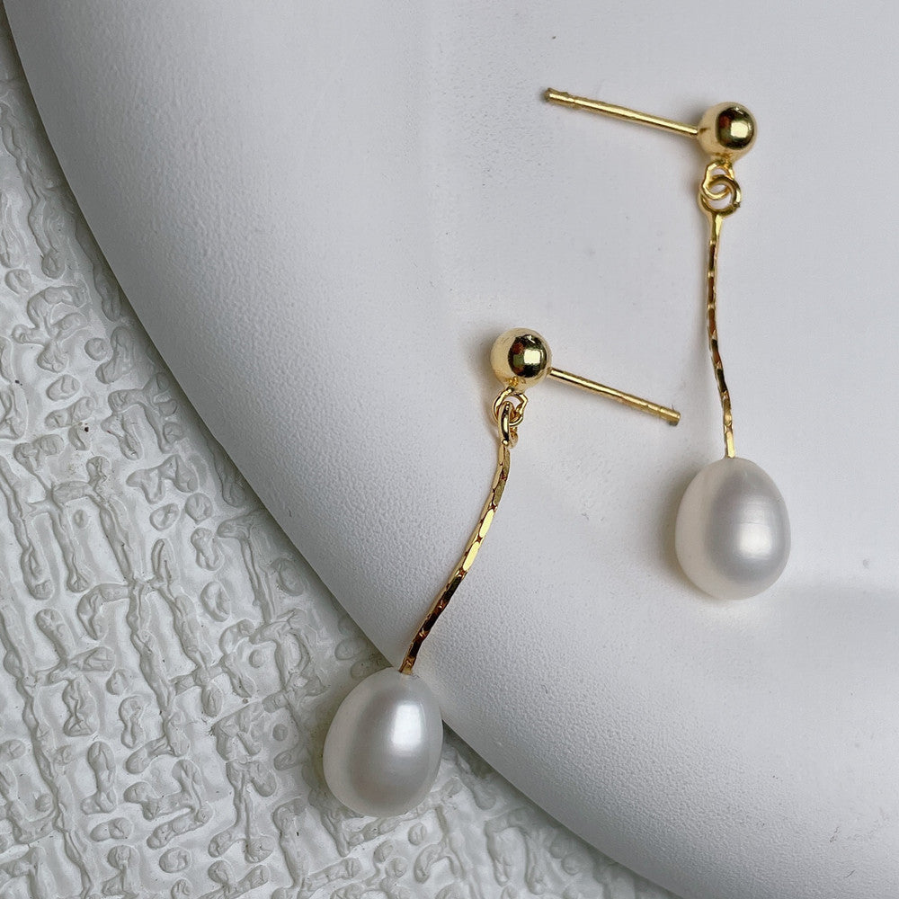 ELEGANT PEARL EARRINGS