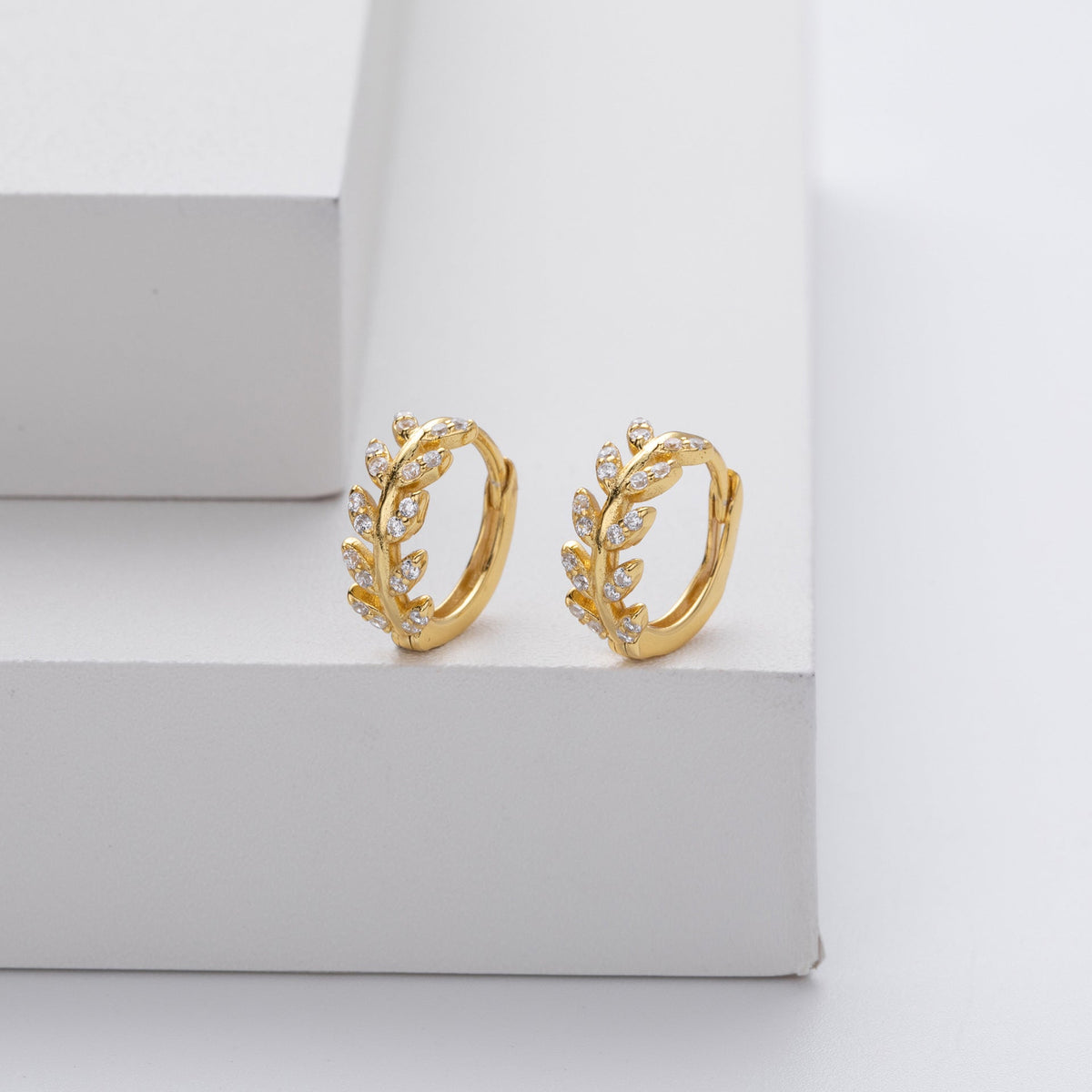 WOMEN'S LEAF-SHAPED EARRINGS