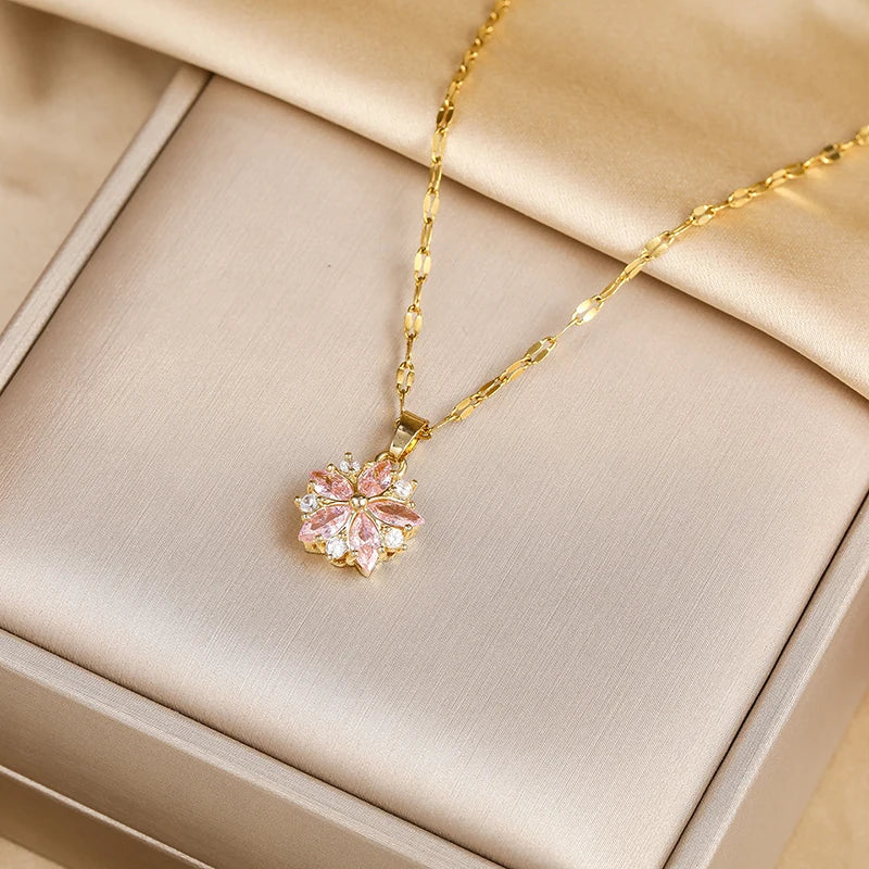 ROMANTIC SAKURA ROSE NECKLACE | GOLD
