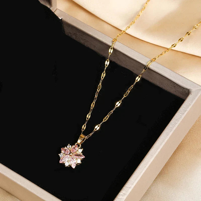 ROMANTIC SAKURA ROSE NECKLACE | GOLD