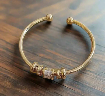 ADJUSTABLE CHARM BRACELET | GOLD