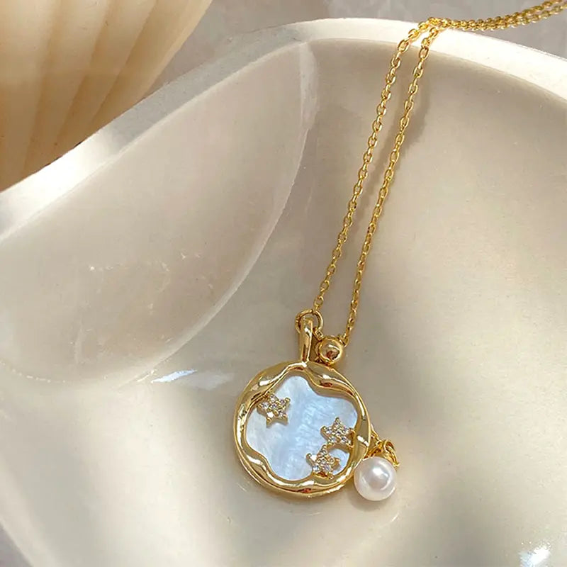 MOONSTONE AND PEARL NECKLACE | GOLD
