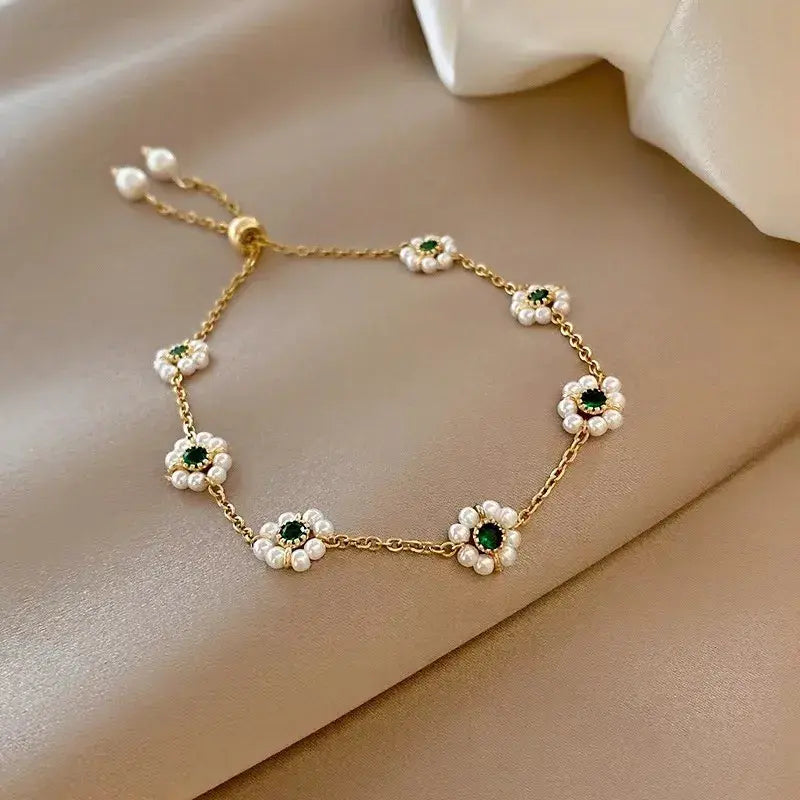 ELEGANT DAISY BRACELET | GREEN