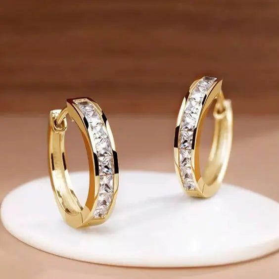CHIC CRYSTAL EARRINGS | GOLD