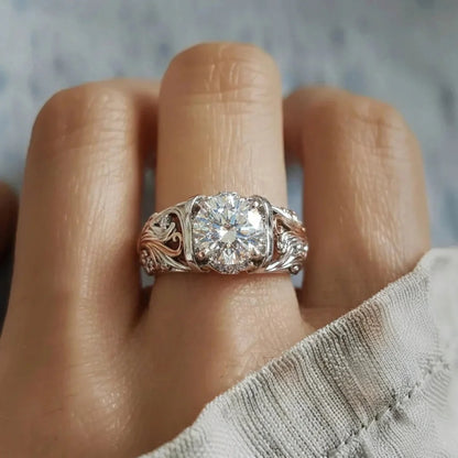 EXQUISITE CRYSTAL RING | WHITE GOLD