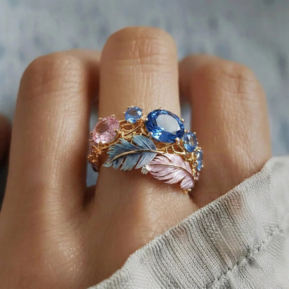 ANTIQUE EXOTIC FEATHER CRYSTAL RING | GOLD